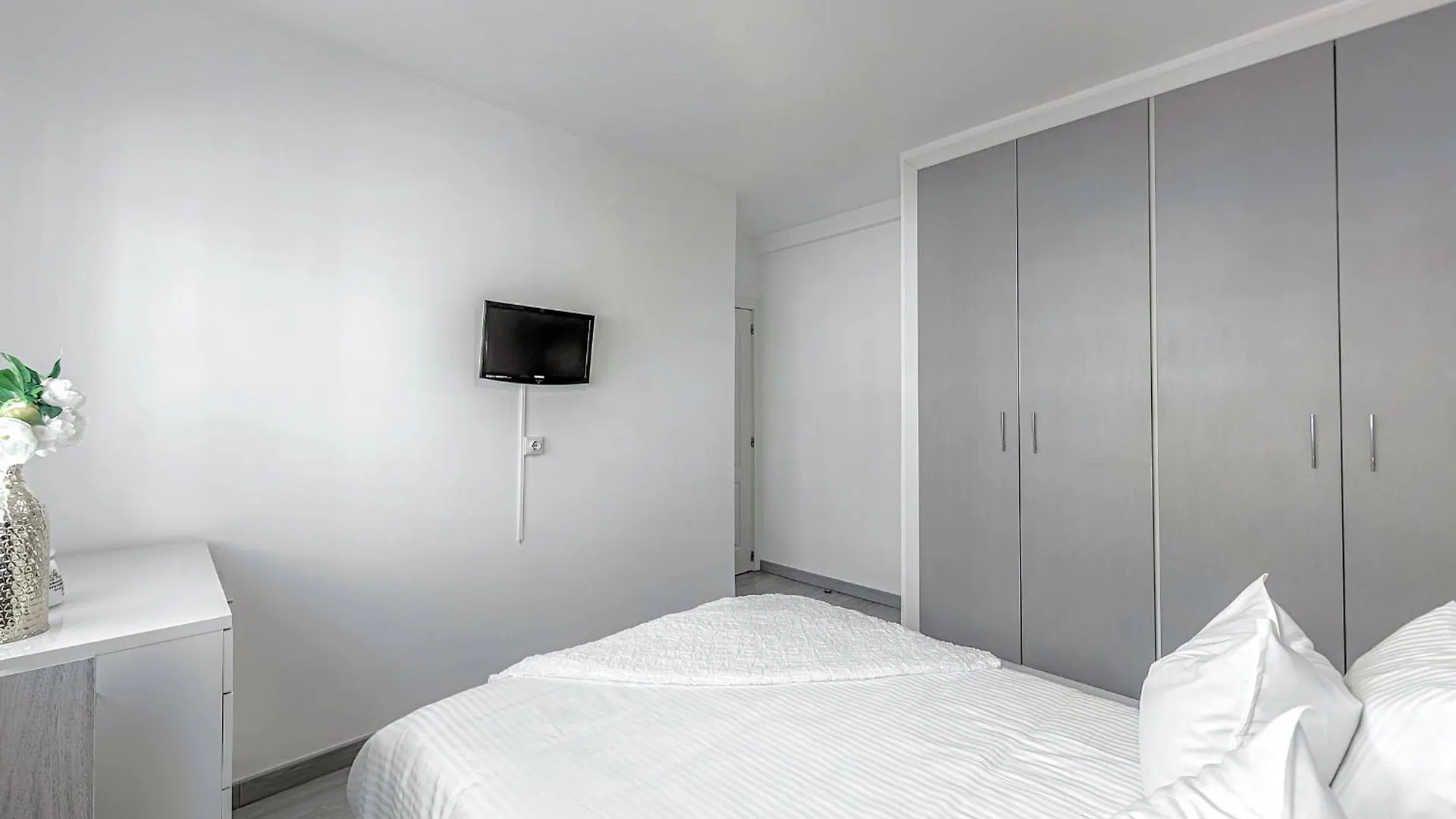 Tenerifeopenhome Holiday Apartment On The Beach Arona  0*, Arona (Tenerife) Espanha