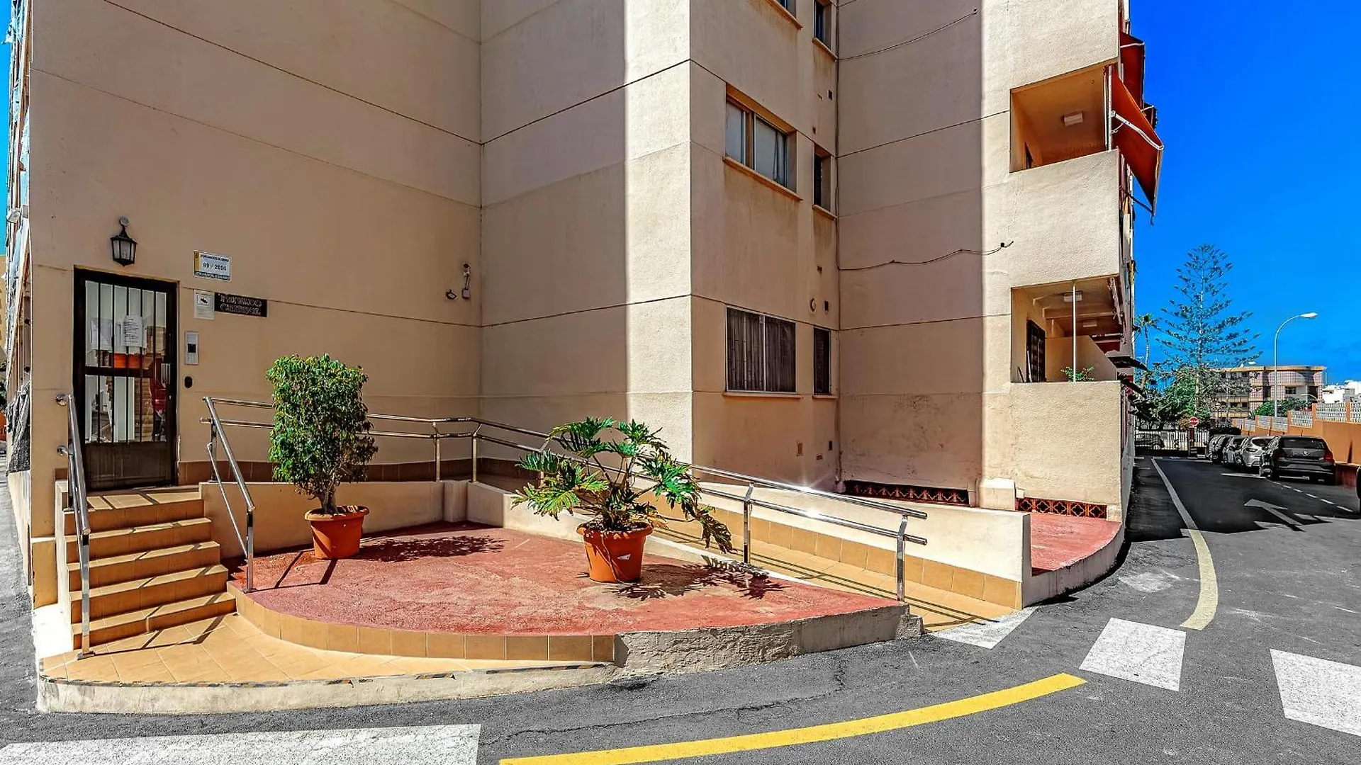 Tenerifeopenhome Holiday Apartment On The Beach Arona  Espanha